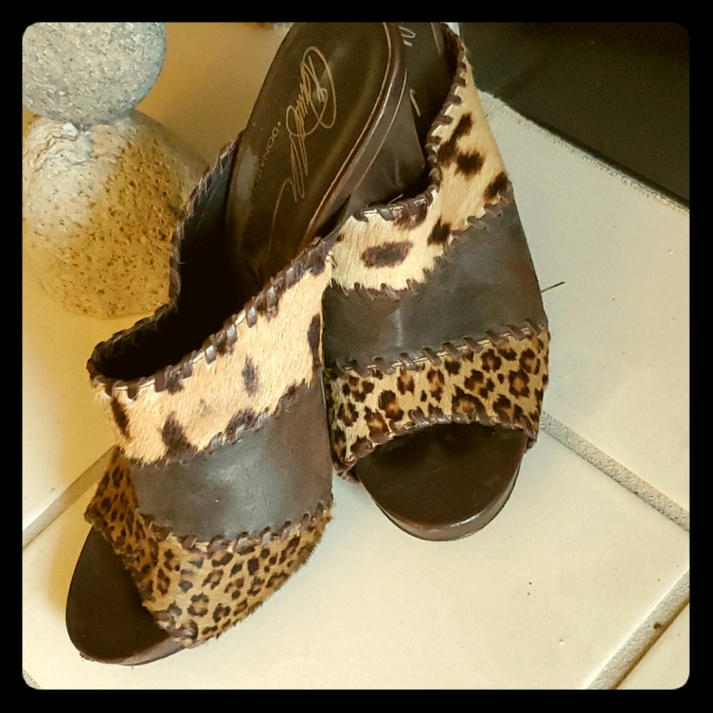 Gently worn and very loved, Donald Pliner, mules.